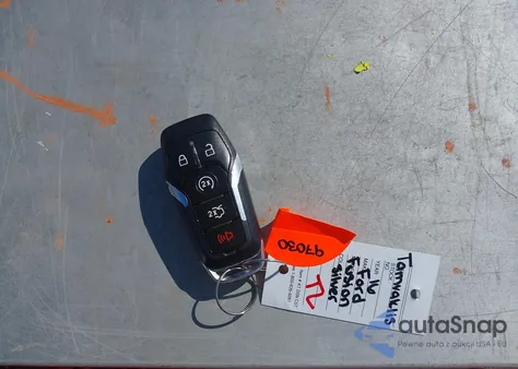 2016 Ford Fusion Titanium z USA, uszkodzony, nr VIN 3FA6P0D97GR138228